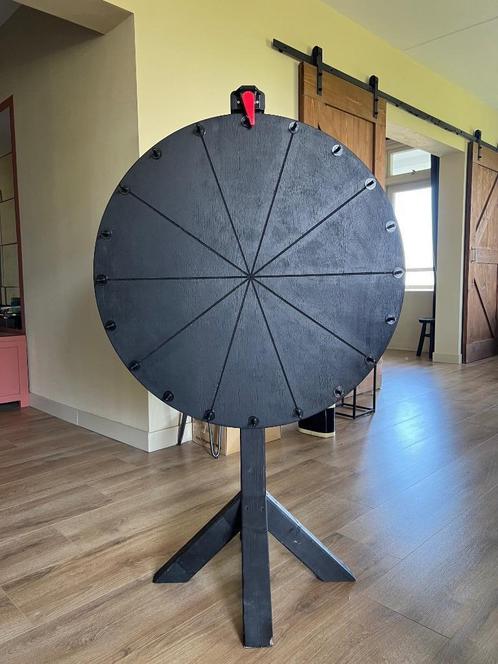 Te koop: Groot houten Rad van Fortuin (Zwart, Ø80cm), Hobby en Vrije tijd, Feestartikelen | Verhuur, Zo goed als nieuw, Overige