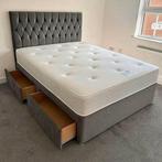 Gloednieuw divanbed van 160x200 cm met matras te koop. Stuur, Ophalen of Verzenden, 200 cm, 160 cm, Nieuw