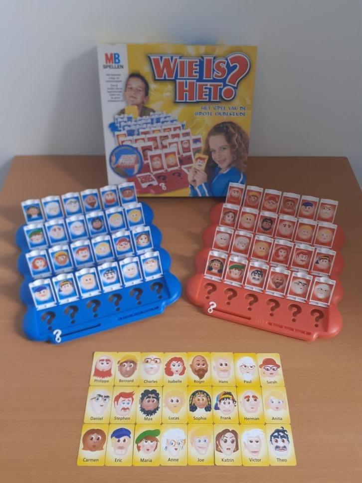 Wie is het? (ALS NIEUW) klassieke editie (MB), Hobby en Vrije tijd, Gezelschapsspellen | Overige, Zo goed als nieuw, Een of twee spelers