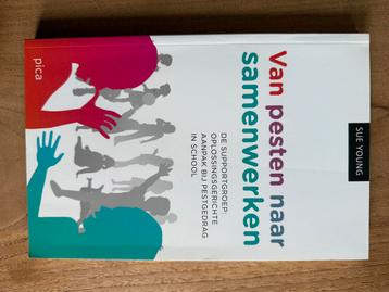 Van pesten naar samenwerken - Sue Young beschikbaar voor biedingen