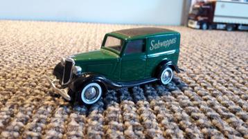 Solido Ford V8 1:43 beschikbaar voor biedingen