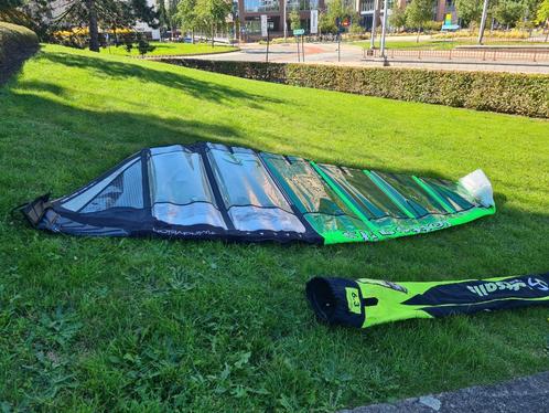 Loftsails racingblade 5.6 (2021), Watersport en Boten, Windsurfen, Zo goed als nieuw, Zeil, 5 tot 7 m², Ophalen