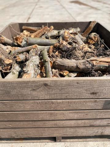 Gedroogd haardhout, appelhout  per 0,7 m3 beschikbaar voor biedingen
