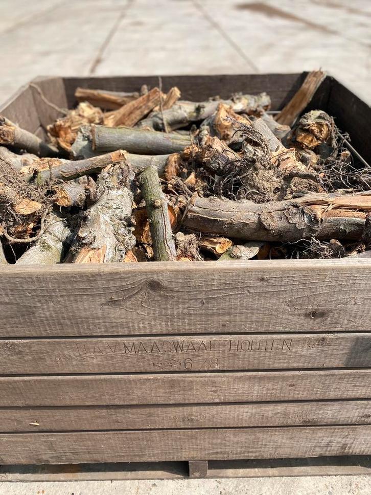 Gedroogd haardhout, appelhout  per 0,7 m3, Tuin en Terras, Haardhout, Blokken, Overige houtsoorten, Minder dan 3 m³, Ophalen