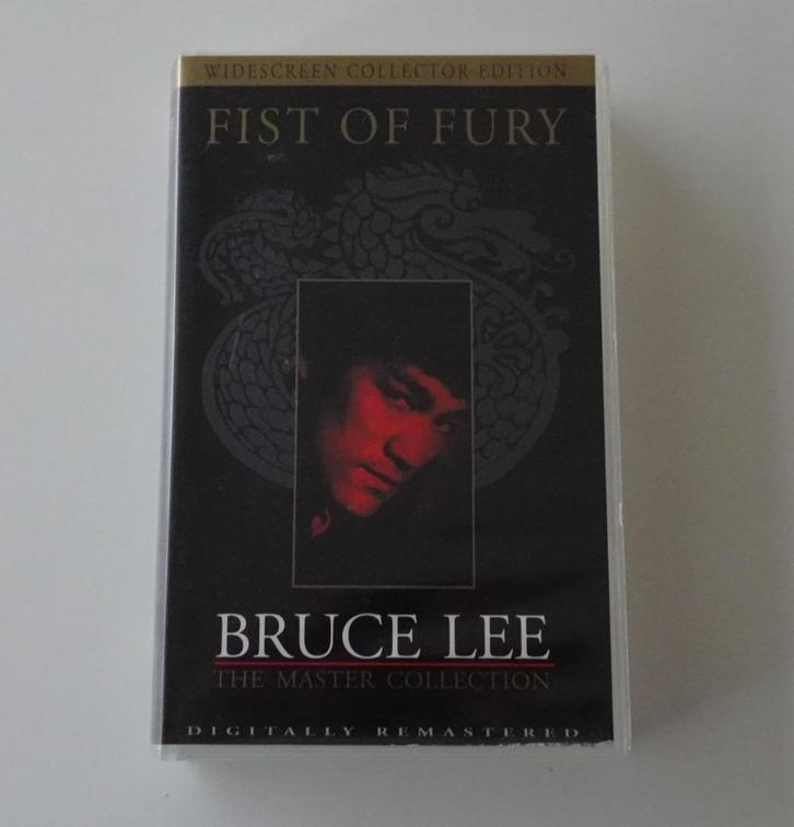 Bruce Lee : Fist Of Fury - Film op VHS Widescreen Collection, Cd's en Dvd's, VHS | Film, Zo goed als nieuw, Actie en Avontuur