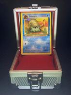 Omanyte 1st edition - Fossil, Hobby en Vrije tijd, Verzamelkaartspellen | Pokémon, Ophalen of Verzenden, Zo goed als nieuw