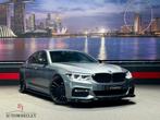 BMW 5 Serie 530e iPerformance High Ex. M-Pack|H/K|Stoelkoeli, Origineel Nederlands, Te koop, Zilver of Grijs, 5 stoelen