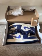 Jordan 1 Low WMNS ‘Purple Sail’–EU39 –met doos +extra veters, Overige kleuren, Nieuw, Ophalen of Verzenden, Nike Air Jordan