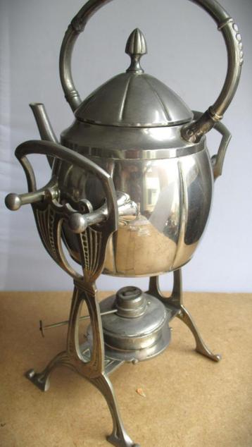 Art deco Daalderop Tiel Bouilloise in Houder~Theepot beschikbaar voor biedingen