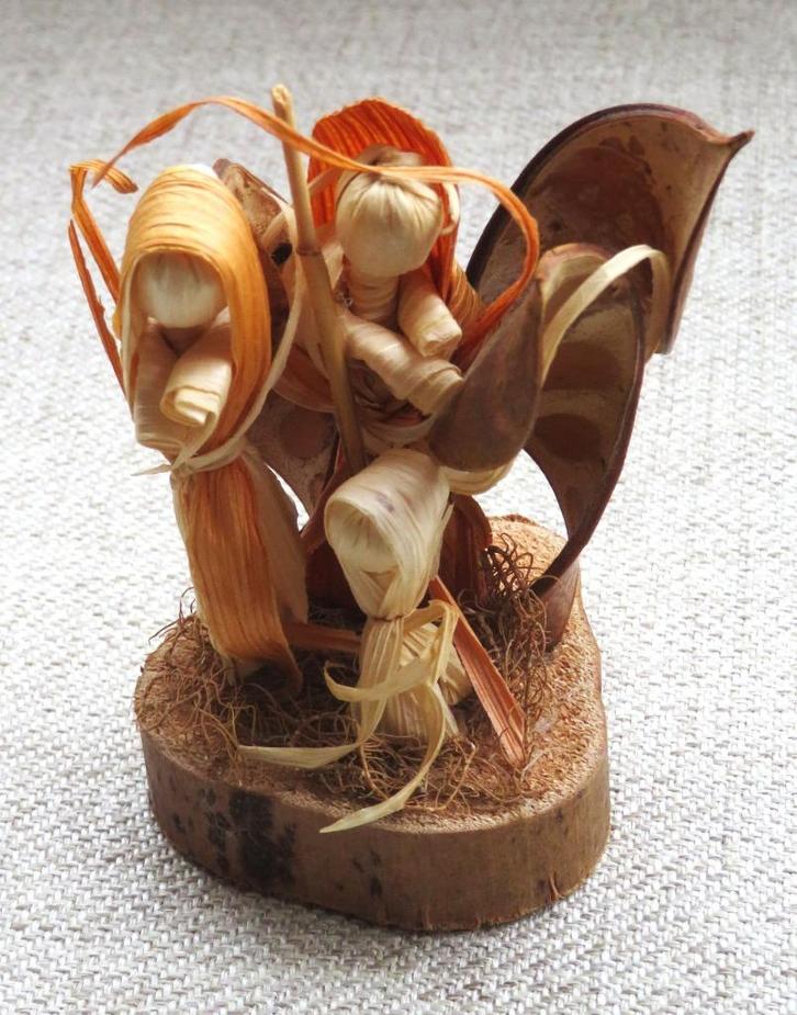 Kerststal met Jozef, Maria en Jezus van raffia en hout, Diversen, Kerst, Ophalen of Verzenden