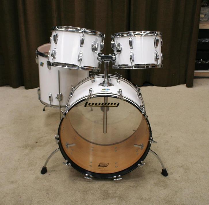 drumstel: ludwig shellset white blue olive 70-s 22/12/13/16, Muziek en Instrumenten, Drumstellen en Slagwerk, Gebruikt, Ludwig