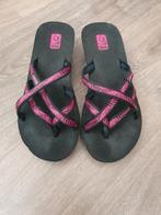 Teva Mush Mandalyn Wedge slippers, maat 7 of 37, Slippers, Ophalen of Verzenden, Zo goed als nieuw, Roze