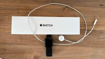 Apple Watch SE2 Zwart beschikbaar voor biedingen
