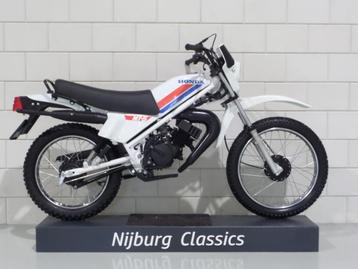 Honda MT 50 Wit Uniek mooi !!! beschikbaar voor biedingen