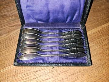 Set van 6 verzilverde lepeltjes 1940 beschikbaar voor biedingen