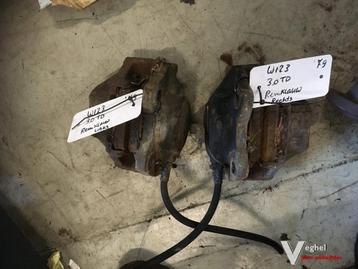 Mercedes w123 3.0 TD 1979 Remklauw links beschikbaar voor biedingen