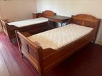 Twee houten bedden, 90 cm, Gebruikt, Eenpersoons, Bruin
