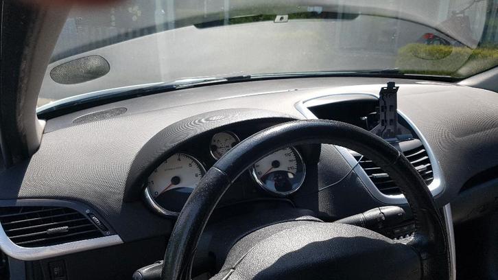 Peugeot 207 1.4 16V 3DRS 2006 Grijs, Auto's, Peugeot, Particulier, ABS, Achteruitrijcamera, Airbags, Airconditioning, Alarm, Bluetooth