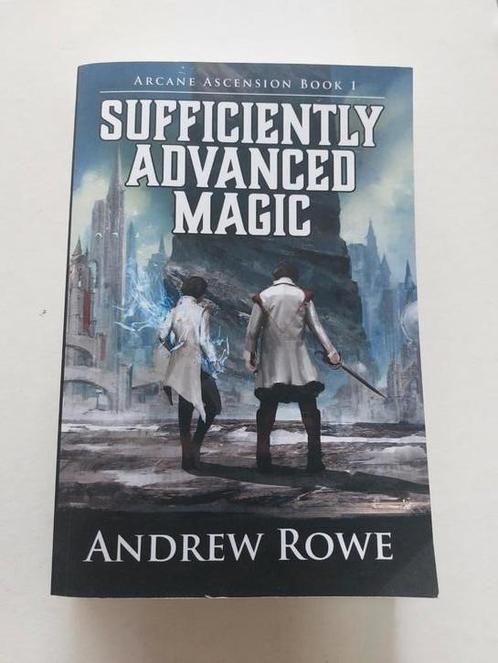 Andrew Rowe sufficiëntly advanced magic. Engels, Boeken, Fantasy, Gelezen, Ophalen of Verzenden