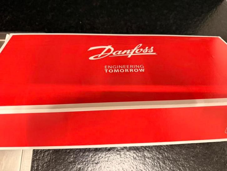 DANFOSS LINK VLOERVERWARMINGSREGELAAR - 5 KANAALS, Doe-het-zelf en Verbouw, Verwarming en Radiatoren, Zo goed als nieuw, Overige typen