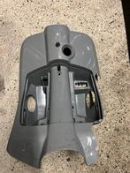 Beenschild vespa sprint nardo grey, Fietsen en Brommers, Ophalen, Gebruikt
