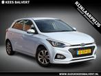 Hyundai i20 1.0 T-GDI Comfort Automaat | Navi | PDC | Camera, Auto's, 12 maanden, Gebruikt, Navigatiesysteem, Blauw