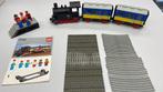 SB1441 Lego trein 7710 met boekje, compleet, Kinderen en Baby's, Speelgoed | Duplo en Lego, Ophalen of Verzenden, Zo goed als nieuw