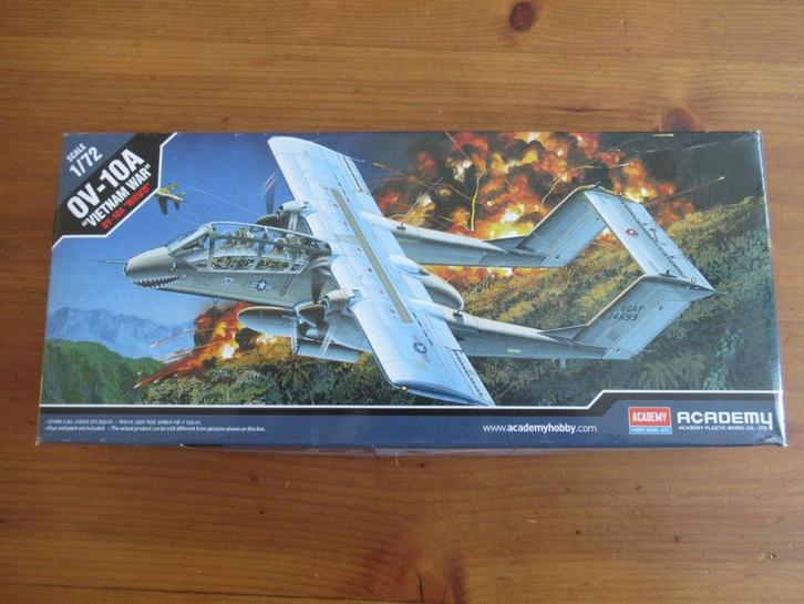 Bronco OV-10A Vietnam War (Academy 1/72), Hobby en Vrije tijd, Modelbouw | Vliegtuigen en Helikopters, Nieuw, Vliegtuig, 1:72 tot 1:144