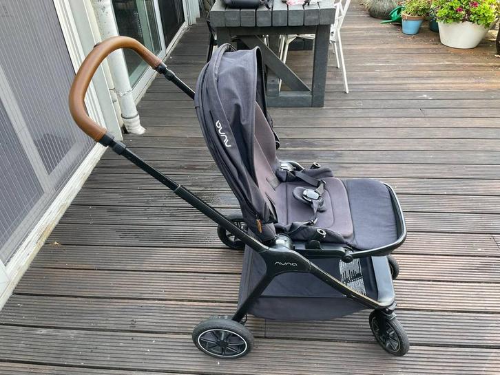 Nuna Triv Next Caviar, Kinderen en Baby's, Kinderwagens en Combinaties, Gebruikt, Combiwagen, Overige merken, Verstelbare duwstang