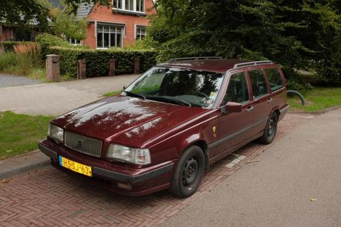 Volvo 850 2.5 GLT 20V E2 1994 Rood, Auto's, Volvo, Particulier, Airconditioning, Bluetooth, Dakrails, Radio, Trekhaak, Benzine