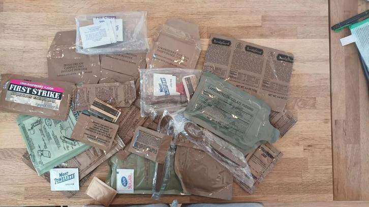 Us Army MRE Rantsoen componenten- Meal Ready To Eat- First S, Verzamelen, Militaria | Algemeen, Landmacht, Overige typen, Amerika
