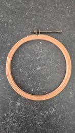 Borduurring diameter 15,5 cm hout, Hobby en Vrije tijd, Borduren en Borduurmachines, Ophalen, Nieuw, Handborduren, Onderdeel of Toebehoren