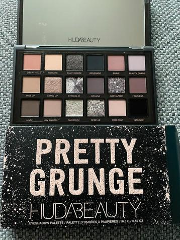 HUDA Beauty Pretty Grunge Eyeshadow palette-Nieuw! Origineel beschikbaar voor biedingen