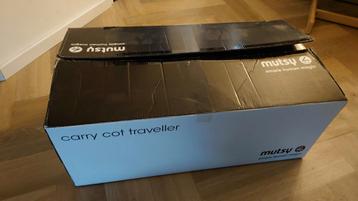 Mutsy Traveller Reiswieg met regenscherm! beschikbaar voor biedingen