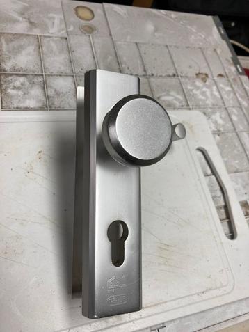 NEMEF Klinkstel - RVS Look beschikbaar voor biedingen