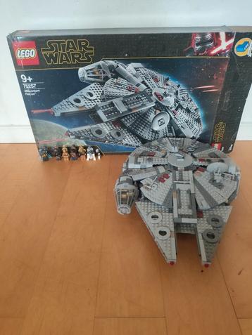 Lego Millenium Falcon 75257 beschikbaar voor biedingen