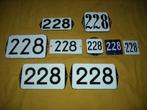 oud emaille huisnummer 228 ook 229 230 231 232 233 234 235 3, Ophalen of Verzenden