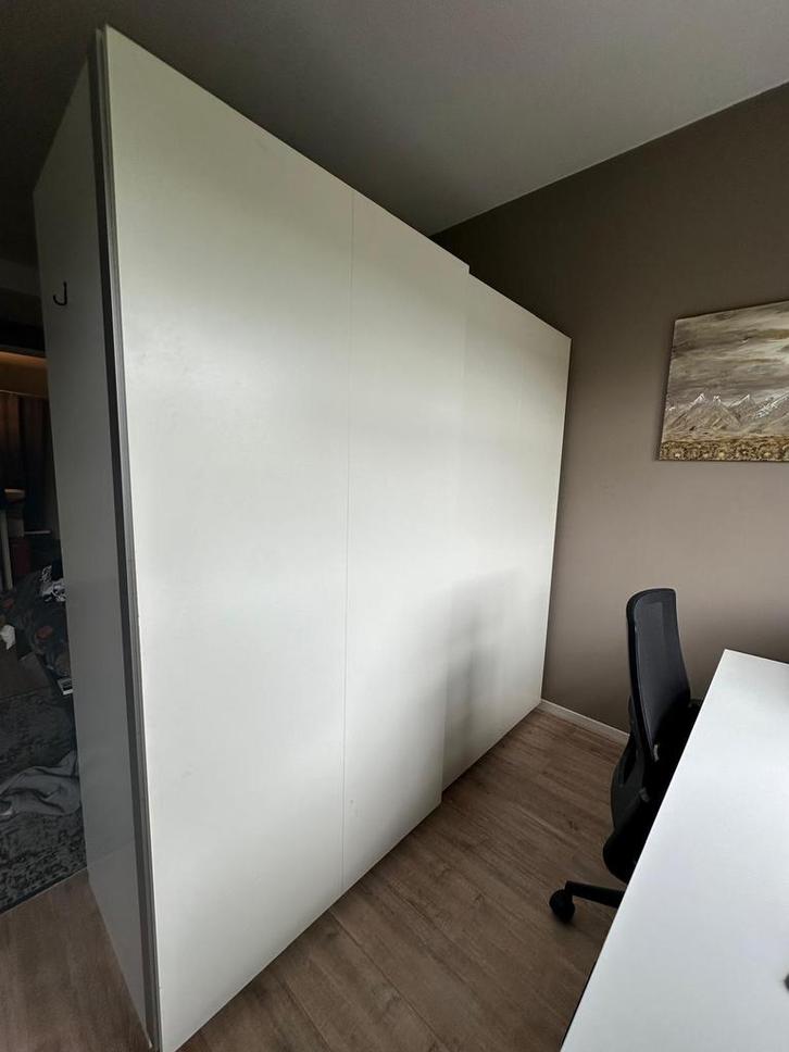 IKEA PAX Kledingkast met schuifdeuren 200x202cm, Huis en Inrichting, Kasten | Kledingkasten, Zo goed als nieuw, 200 cm of meer
