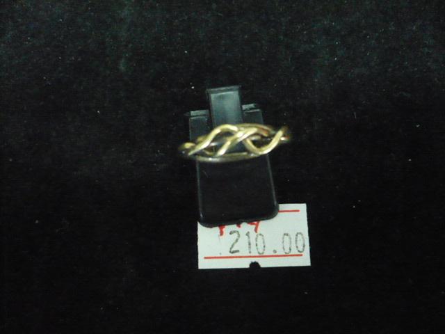 14 krt. gouden dames ring maat 17-1/4 - 1.9 gram, Gebruikt, Ophalen of Verzenden, 17 tot 18, Dame