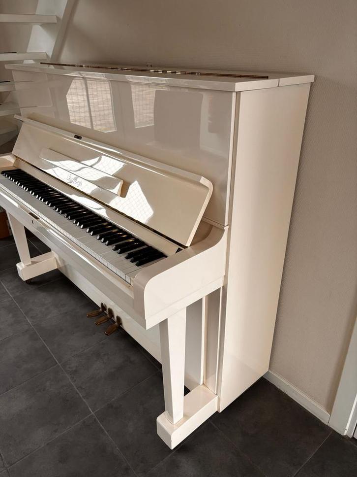 Lindbergh Piano Hoogglans Wit - Prachtig Exemplaar!, Muziek en Instrumenten, Piano's, Zo goed als nieuw, Piano, Wit, Hoogglans