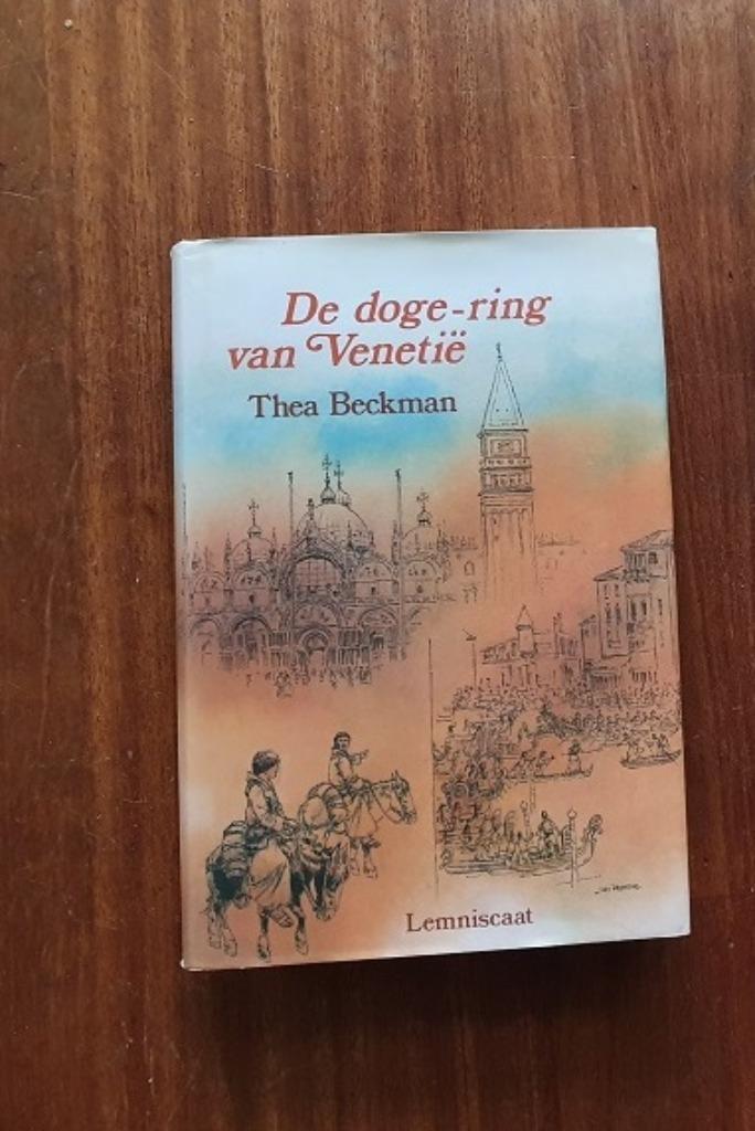 DE DOGERING VAN VENETIË van Thea Beckman, Boeken, Kinderboeken | Jeugd | 13 jaar en ouder, Gelezen, Ophalen of Verzenden