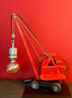 Tafellamp “Hijskraan”, Home,Decoratief,Cool,Retro,Design., Gebruikt, Ophalen of Verzenden, Minder dan 50 cm