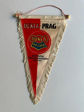 Vintage Dukla Praag vaantje beschikbaar voor biedingen