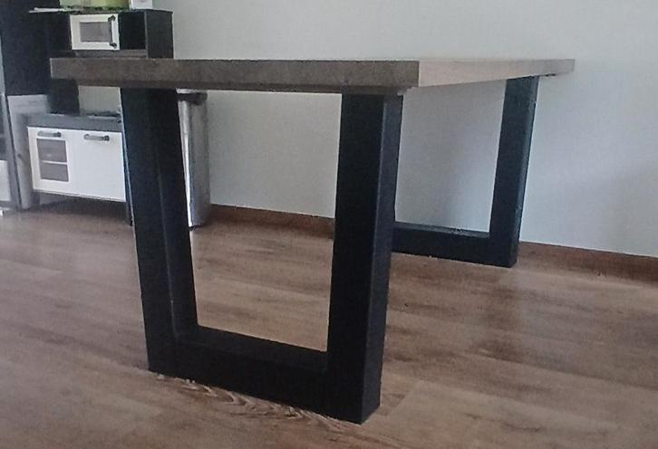 Eetkamertafel - Stijlvol en Robuust, Huis en Inrichting, Tafels | Eettafels, Gebruikt, 50 tot 100 cm, 100 tot 150 cm, Vier personen