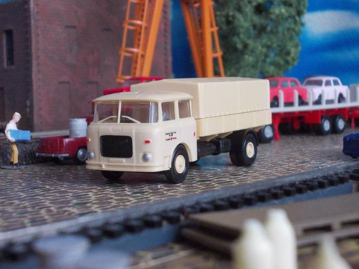Skoda S 706 RT DDR Deutsche Rotes Kreuz Rode Kruis Permot, Hobby en Vrije tijd, Modelauto's | 1:87, Nieuw, Ophalen of Verzenden