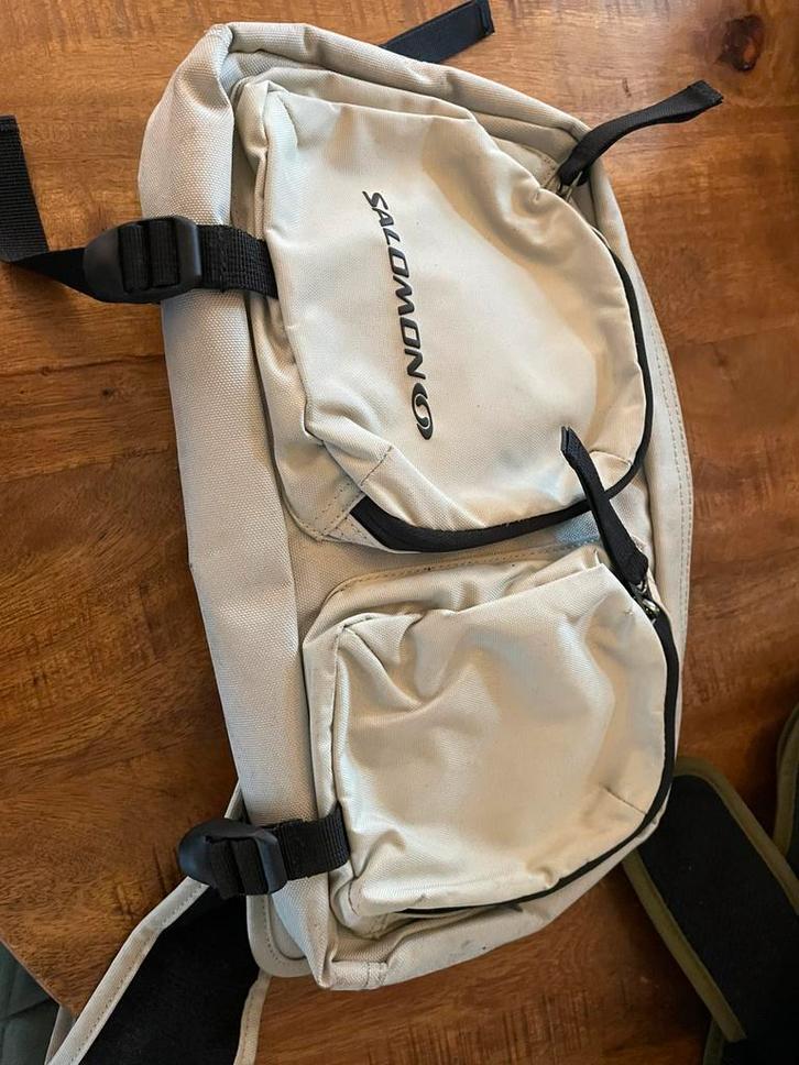 Twee nieuwe heuptassen of schoudertassen, Sieraden, Tassen en Uiterlijk, Tassen | Schoudertassen, Nieuw, Overige merken, Groen