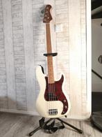 Fazley Sunset basgitaar
incl. standaard en gitaarhoes, Ophalen, Zo goed als nieuw