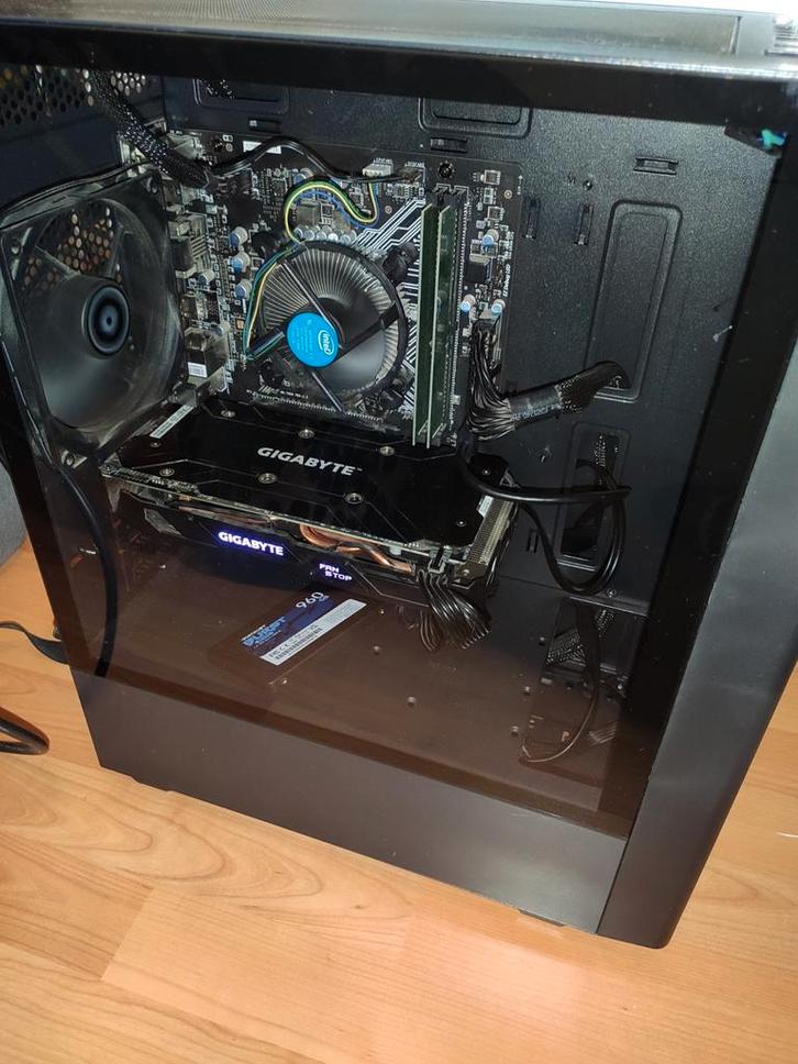 Goedkope starters game pc, Computers en Software, Desktop Pc's, Gebruikt, 3 tot 4 Ghz, SSD, 8 GB, Met videokaart, Gaming, Ophalen