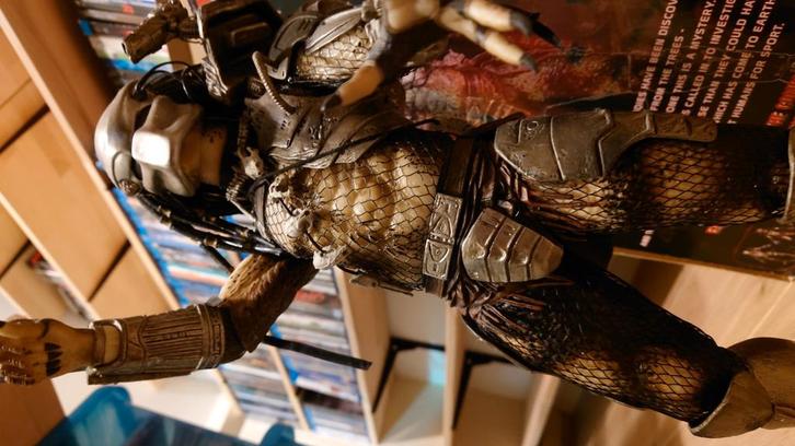 NECA Predator Jungle Hunter 1/4 scale. No Led, Verzamelen, Poppetjes en Figuurtjes, Zo goed als nieuw, Ophalen of Verzenden