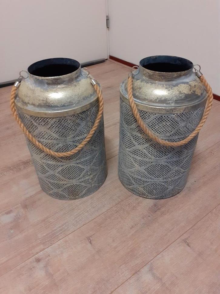 Metalen siervaas /windlicht, spiegels, wandplankje ,plaid ea, Huis en Inrichting, Woonaccessoires | Vazen, Zo goed als nieuw, Overige kleuren